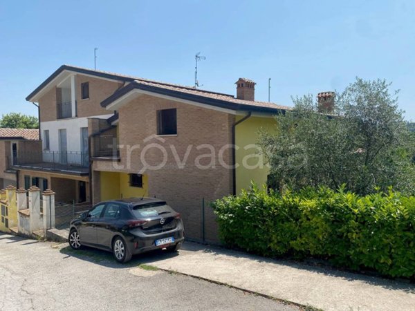 casa indipendente in vendita a Perugia in zona Cordigliano