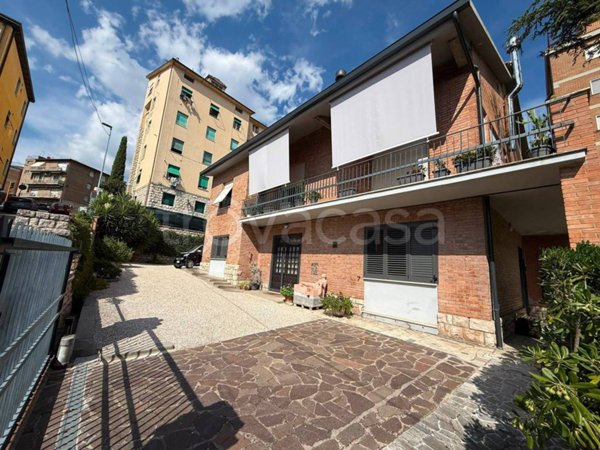 appartamento in vendita a Perugia in zona Filosofi