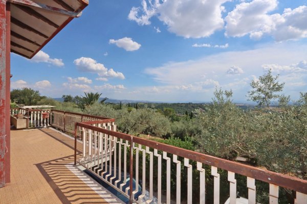 casa indipendente in vendita a Perugia in zona Prepo