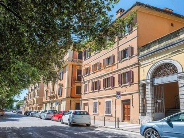 appartamento in vendita a Perugia in zona Filosofi