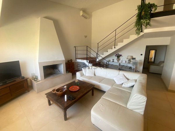casa indipendente in vendita a Perugia in zona L'Olmo