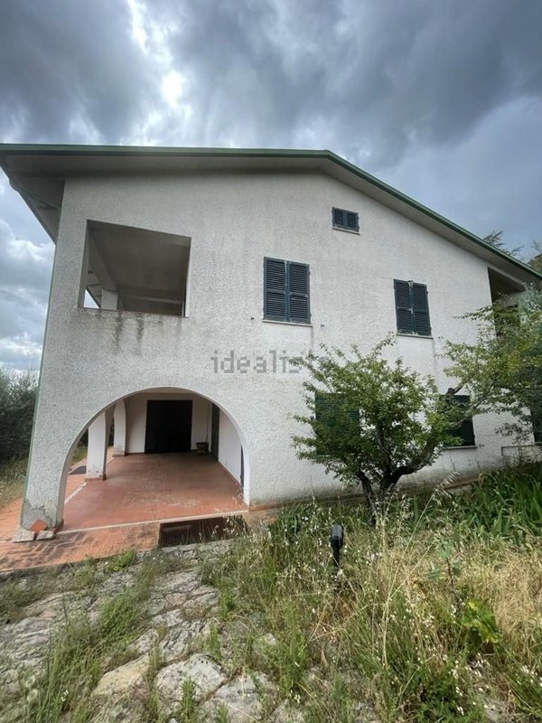 casa indipendente in vendita a Perugia in zona L'Olmo