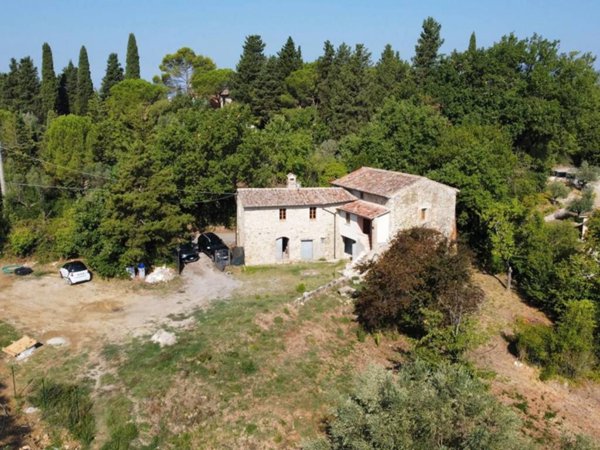 casa indipendente in vendita a Perugia in zona Prepo