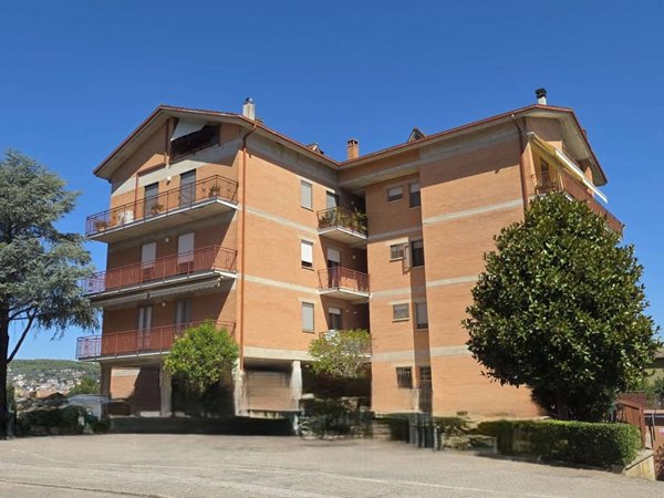 appartamento in vendita a Perugia in zona Pianello