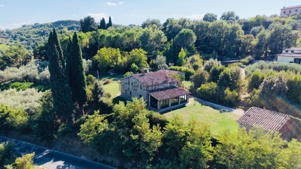 casa indipendente in vendita a Perugia