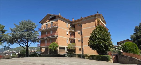 appartamento in vendita a Perugia in zona Pianello