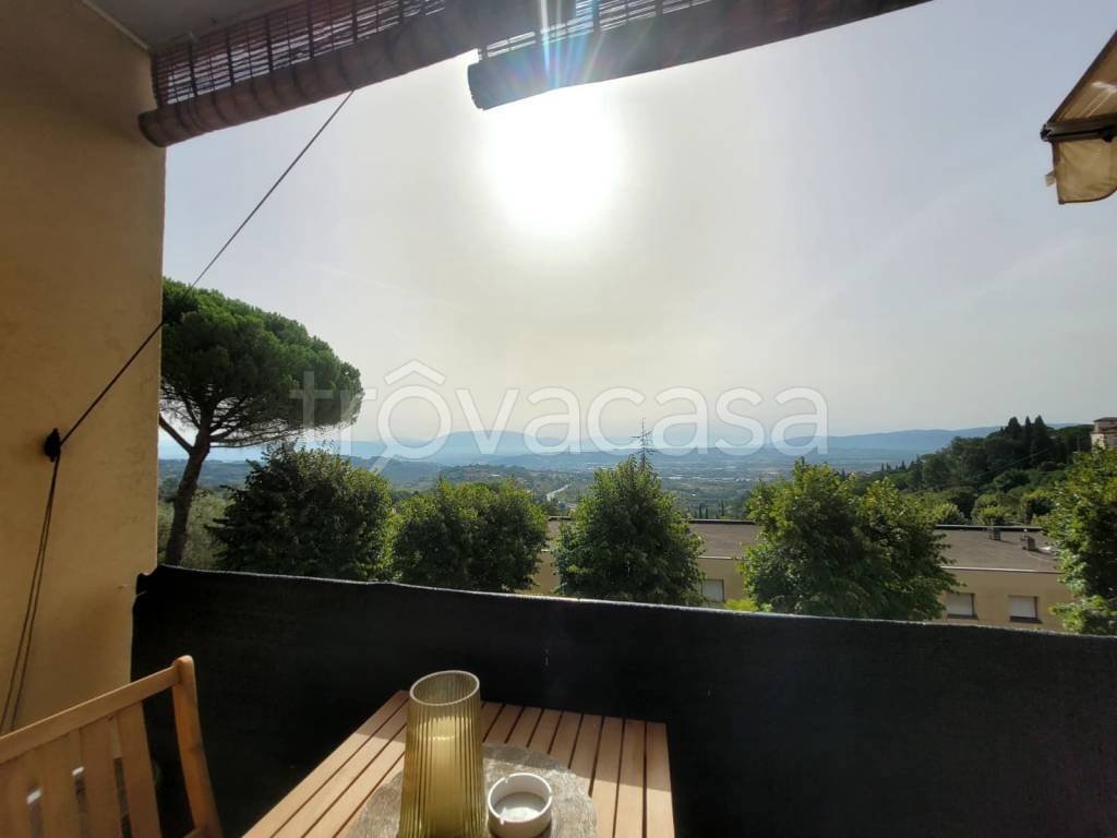 appartamento in vendita a Perugia in zona Filosofi