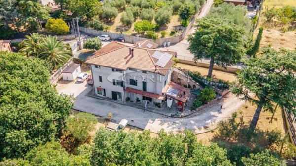 casa indipendente in vendita a Perugia in zona Bosco