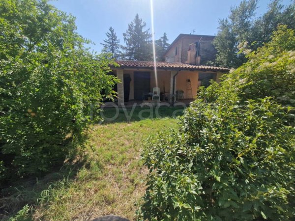casa indipendente in vendita a Perugia in zona Mugnano