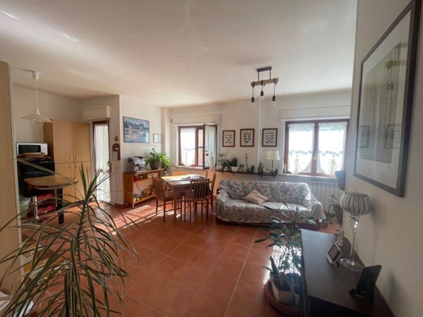 appartamento in vendita a Perugia in zona Ferro di Cavallo