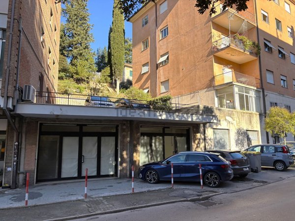 ufficio in vendita a Perugia in zona Elce