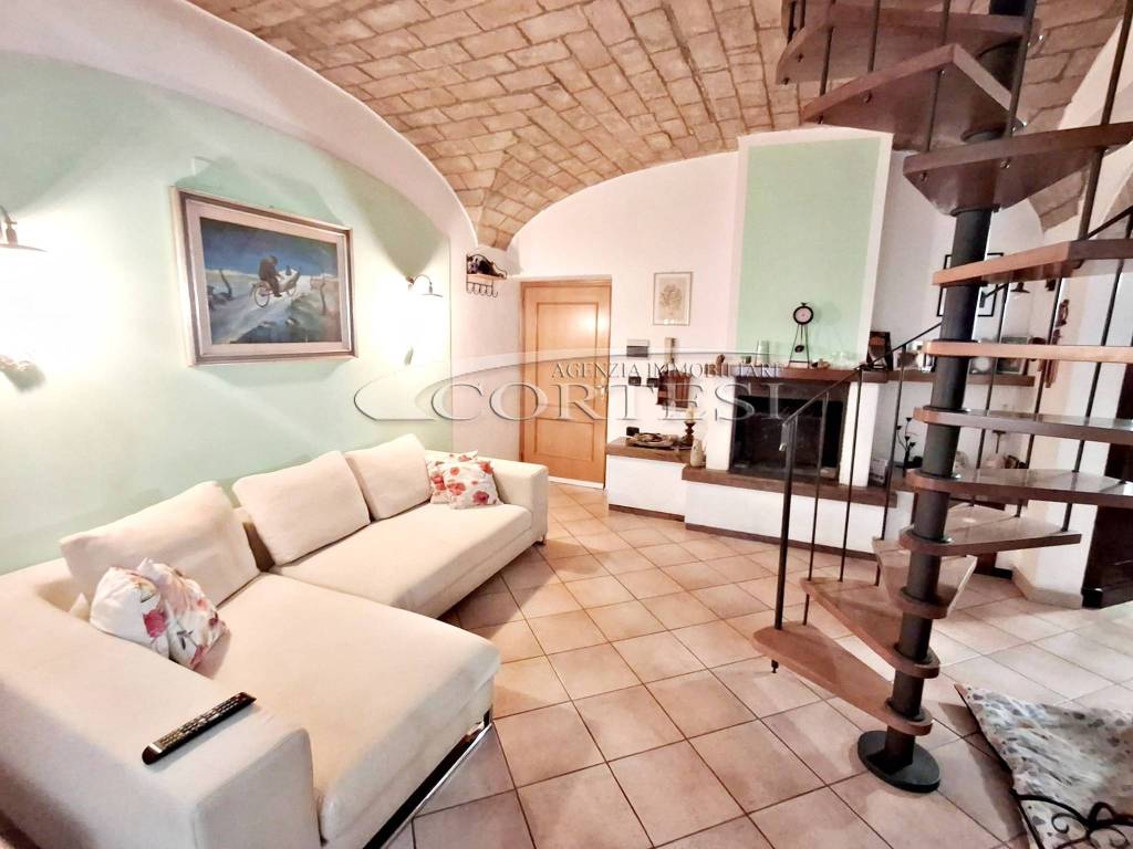 appartamento in vendita a Perugia in zona Casa del Diavolo