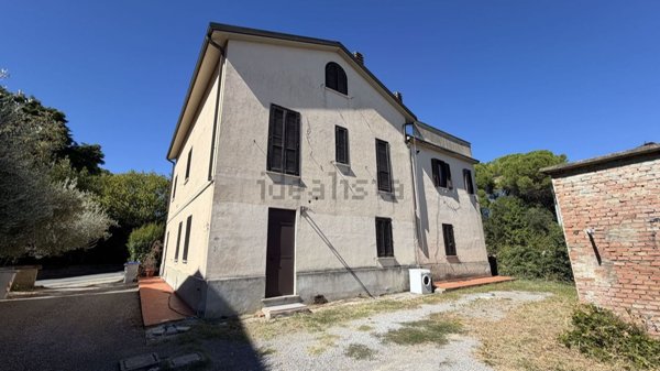 casa indipendente in vendita a Perugia in zona Montebello