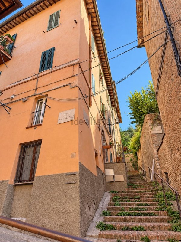 appartamento in vendita a Perugia in zona Centro Città