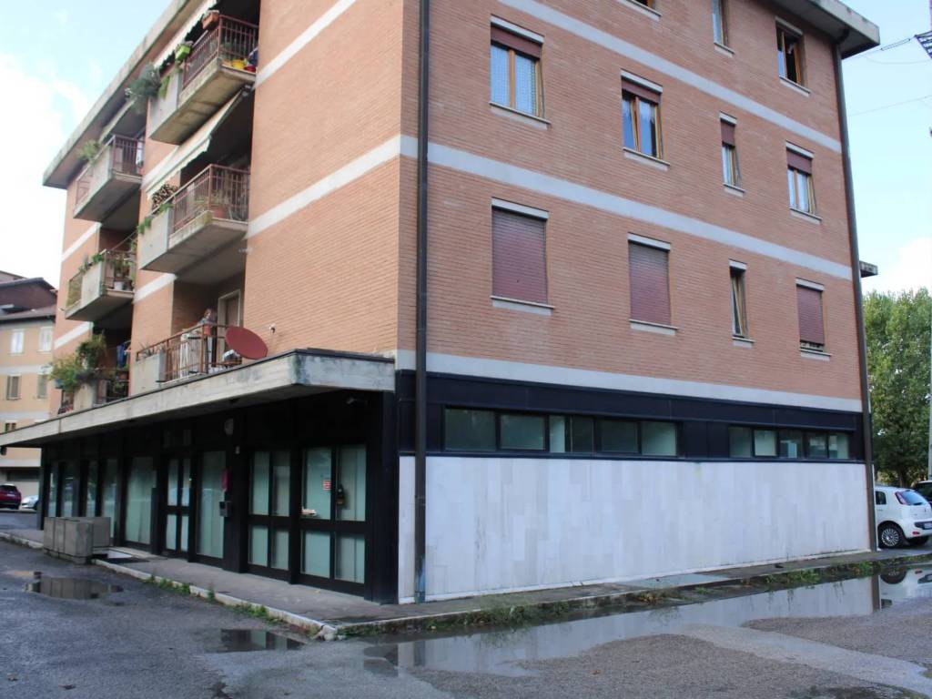 ufficio in vendita a Perugia