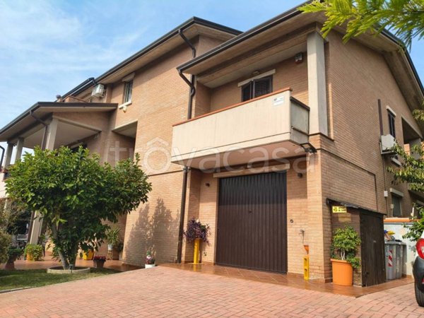 casa indipendente in vendita a Perugia in zona L'Olmo