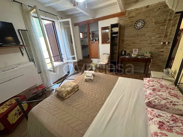 casa indipendente in vendita a Perugia in zona Centro Città