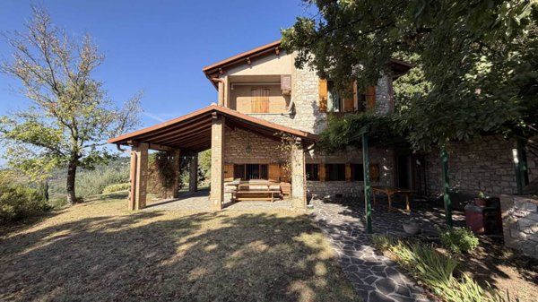 casa indipendente in vendita a Perugia in zona Cordigliano
