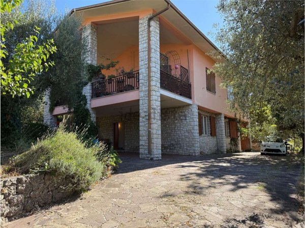 casa indipendente in vendita a Perugia in zona San Marco