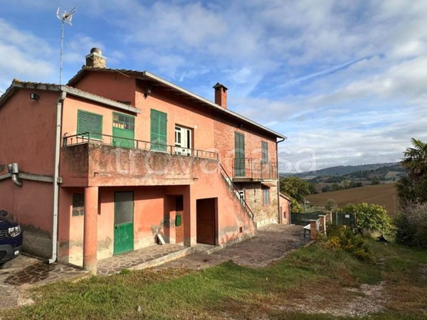 casa indipendente in vendita a Perugia in zona Pianello