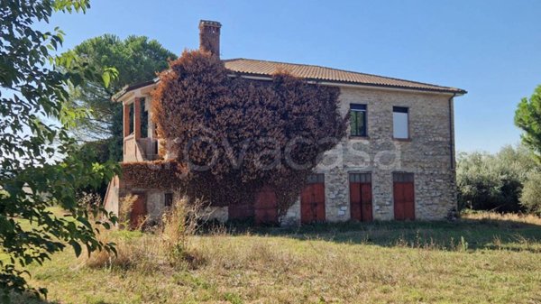 casa indipendente in vendita a Perugia