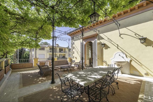 casa indipendente in vendita a Perugia in zona Centro Città
