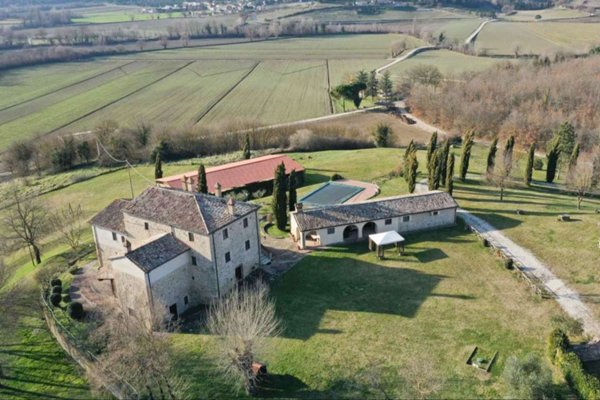 casa indipendente in vendita a Perugia in zona Centro Città