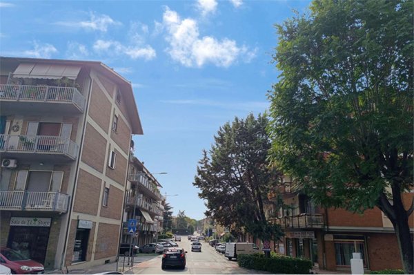attivita commerciale in vendita a Perugia in zona Stazione