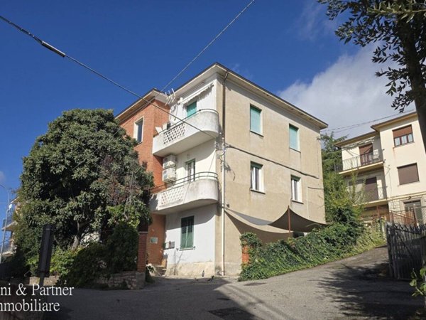 appartamento in vendita a Perugia in zona Case Bruciate
