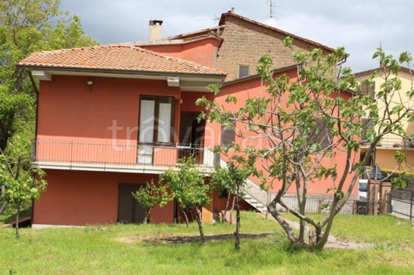 casa indipendente in vendita a Piegaro