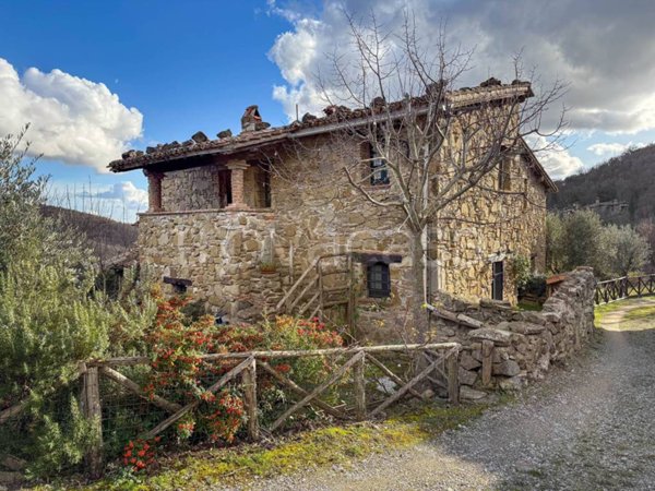 casa indipendente in vendita a Piegaro