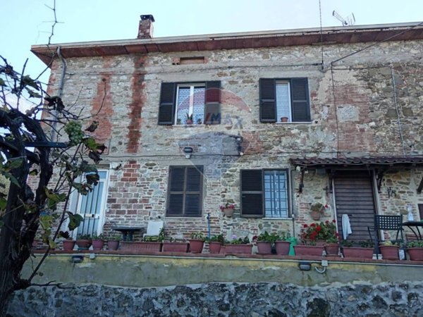 casa indipendente in vendita a Piegaro