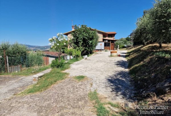 casa indipendente in vendita a Piegaro in zona Pietrafitta