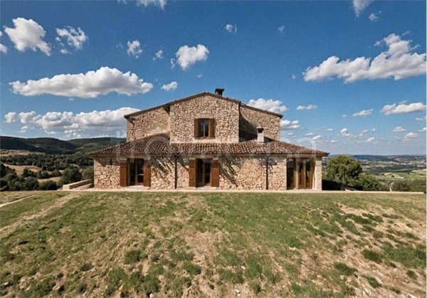casa indipendente in vendita a Piegaro