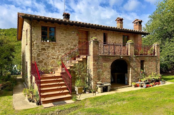 casa indipendente in vendita a Piegaro