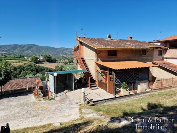 casa indipendente in vendita a Piegaro in zona Pietrafitta