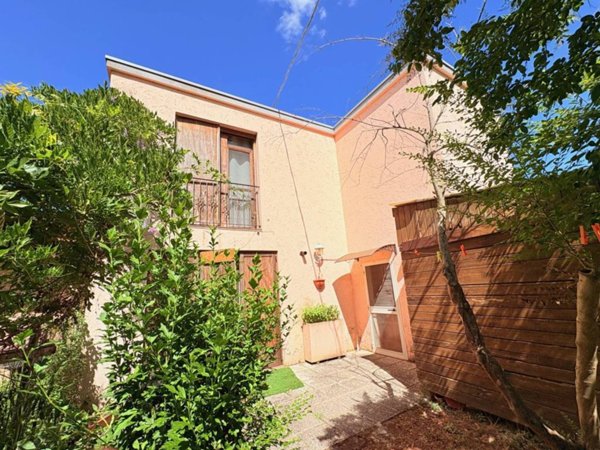 casa indipendente in vendita a Piegaro in zona Acquaiola Gratiano