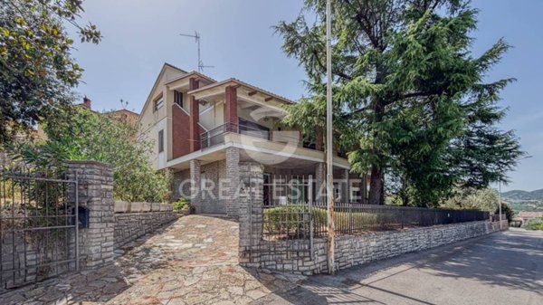 casa indipendente in vendita a Piegaro in zona Pietrafitta