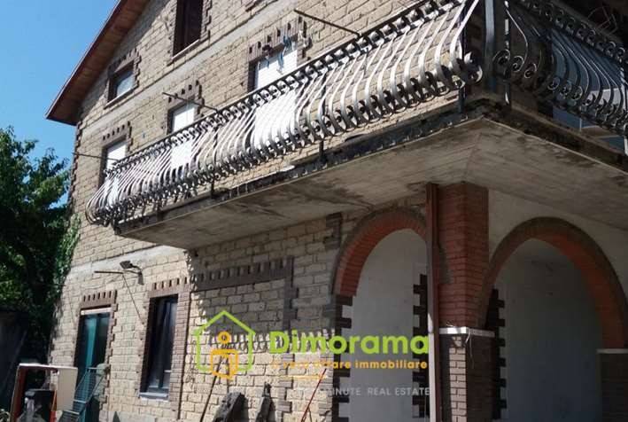 casa indipendente in vendita a Piegaro