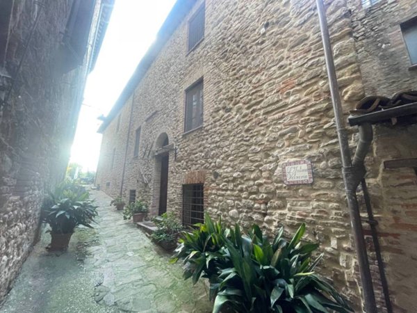casa indipendente in vendita a Piegaro