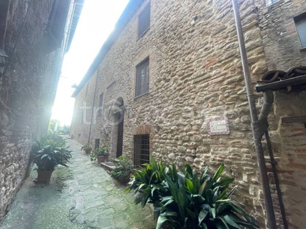 casa indipendente in vendita a Piegaro