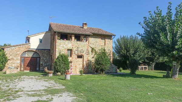 casale in vendita a Piegaro