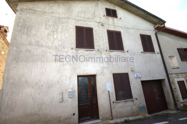 casa indipendente in vendita a Piegaro in zona Oro