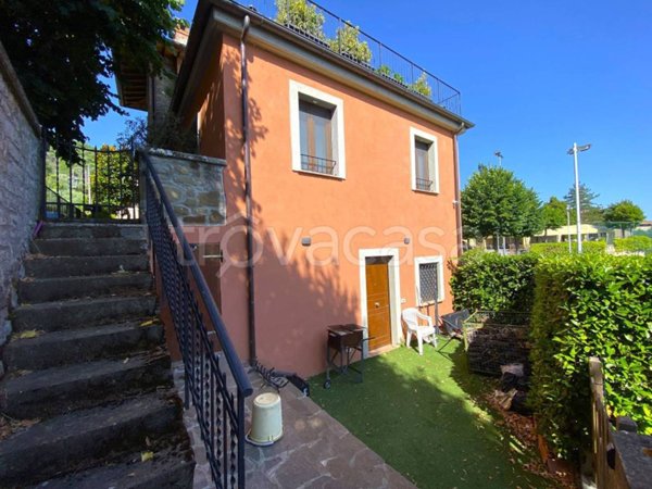 casa indipendente in vendita a Piegaro in zona Castiglion Fosco
