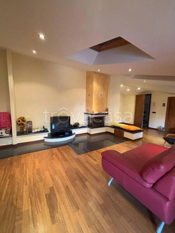 casa indipendente in vendita a Piegaro in zona Acquaiola Gratiano