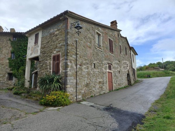 casa indipendente in vendita a Piegaro
