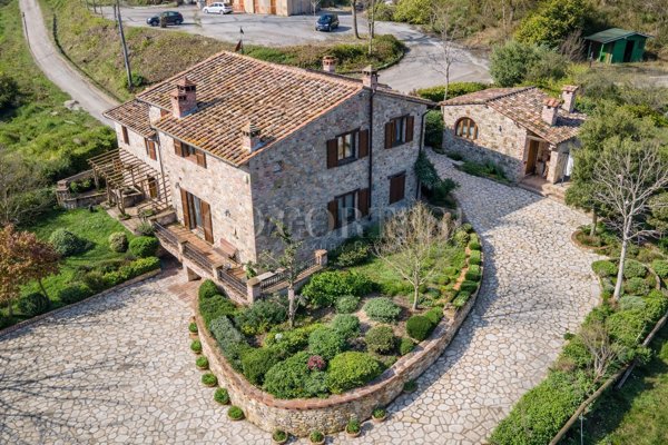 casa indipendente in vendita a Piegaro
