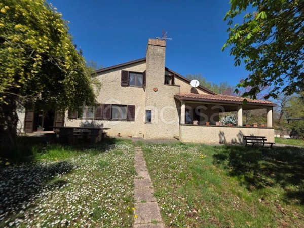 casa indipendente in vendita a Piegaro in zona Cibottola