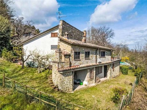 casa indipendente in vendita a Piegaro in zona Pratalenza