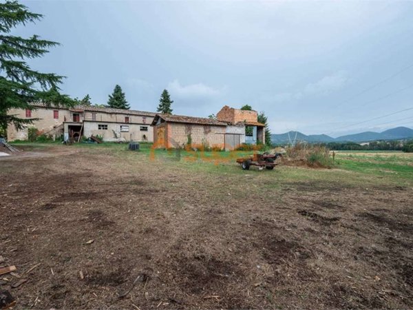 casa indipendente in vendita a Piegaro